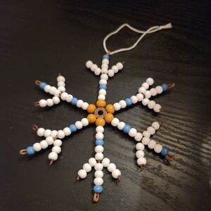 Beaded Snowflake ornaments (X)